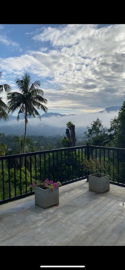Pearl's Holiday home Matale